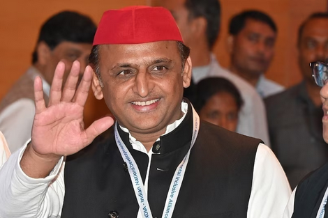 Delhi चले SPA Supremo Akhilesh Yadav पार्टी प्रमुख अखिलेश यादव (SPA Supremo Akhilesh Yadav) के राज्य से केंद्रीय राजनीति में बदलाव