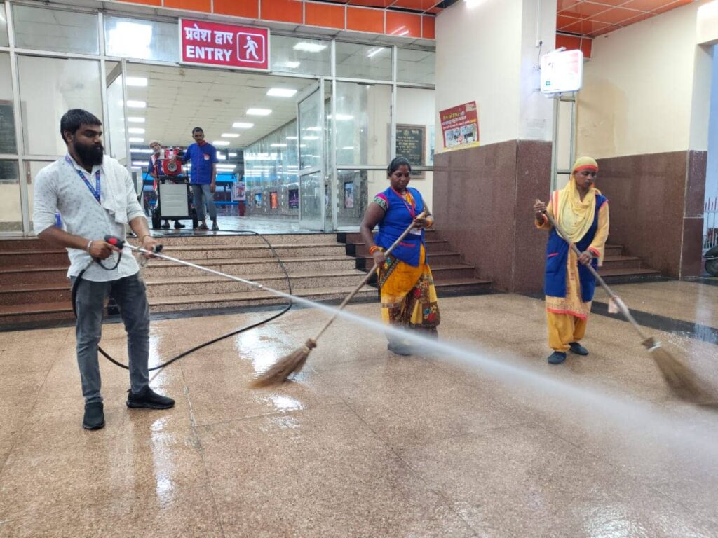 पूर्वोत्तर रेलवे पर 14 सितंबर से 01 अक्टूबर तक स्वच्छता ही सेवा 2024 पूर्वोत्तर रेलवे के आयोजन की पूर्ण जानकारी