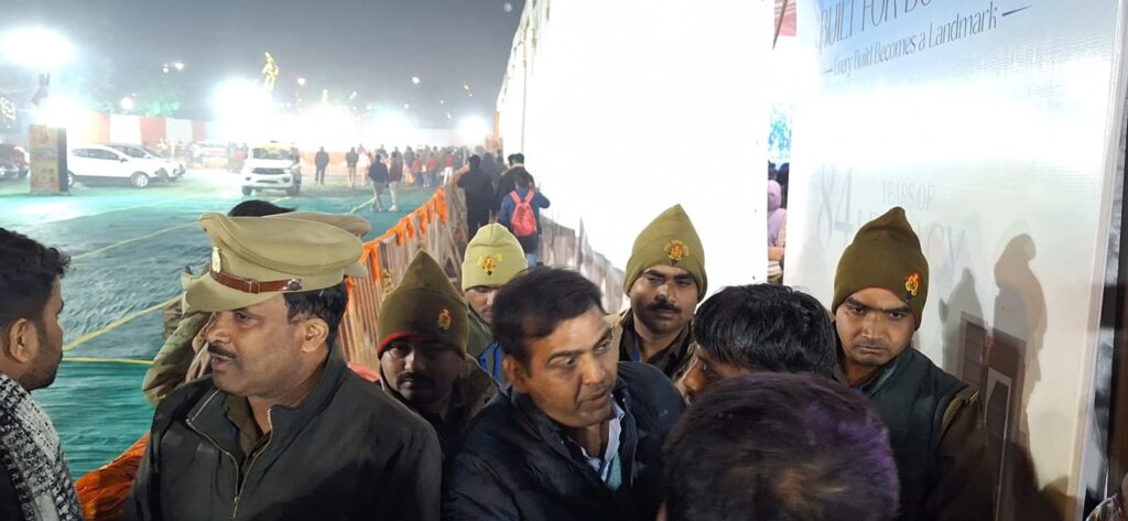 Gorakhpur Mahotsav 2025 : अव्यवस्था महोत्सव बना Gorakhpur Mahotsav गोरखपुर महोत्सव मीडिया Media को आयोजन से रखा गया दूर