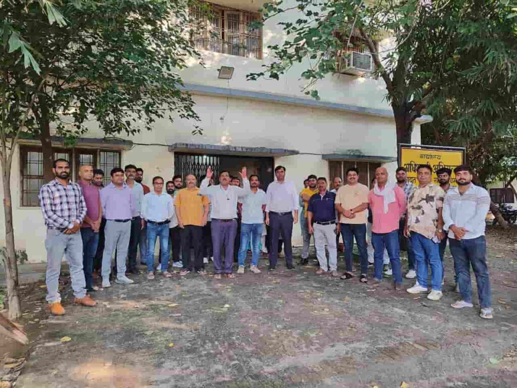 अभियन्ता दिवस पर बिजली कर्मचारियो की मुख्यमंत्री से अपील अभियन्ता दिवस पर तोहफे की उम्मीद