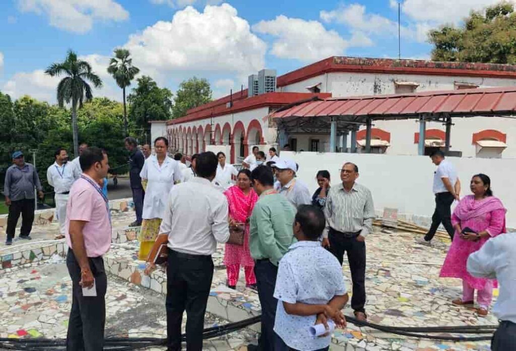 गोरखपुर : डेंगू रोकथाम हेतु रेलवे अस्पताल भी आया मैदान में क्यों अहम है रेलवे अस्पताल गोरखपुर में डेंगू रोकथाम अभियान