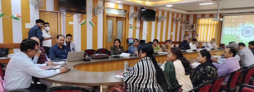 UP ANM CHO Training News 2026 : सुरक्षित मातृत्व की ओर कदम UP ANM CHO Training News 2026 : गोरखपुर में मास्टर ट्रेनर्स तैयार