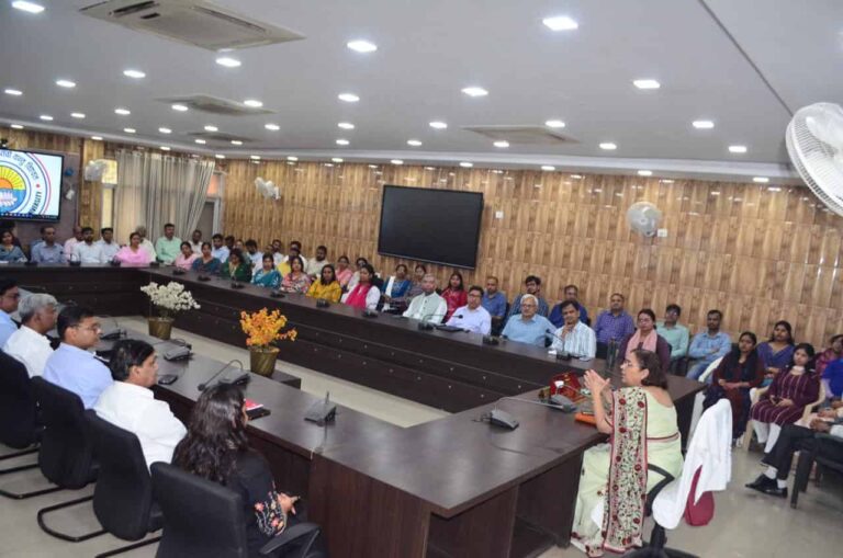 DDU Gorakhpur VC Meeting : शोध के खोखले दावे और पत्रकारिता विभाग से सौतेला व्यवहार